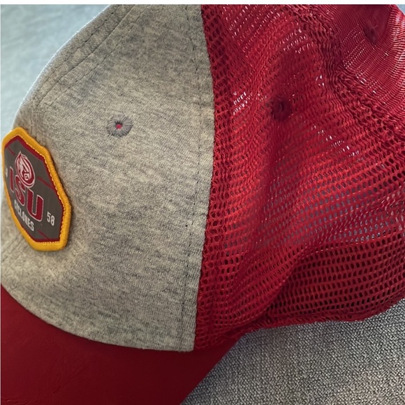 NCAA lowa State Cyclones Hat - Picture 7 of 10